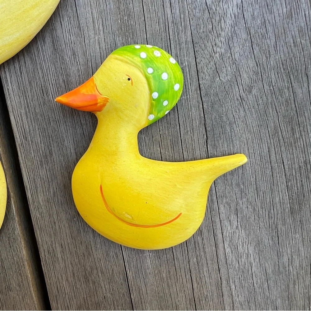 Vintage 2005 Debbie Taylor Kerman Chalkware Ducks Set of Three Wall Hangings